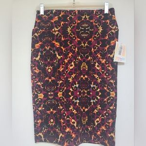 Lularoe Black Printed Cassie (Pencil) Skirt size S, NWT
